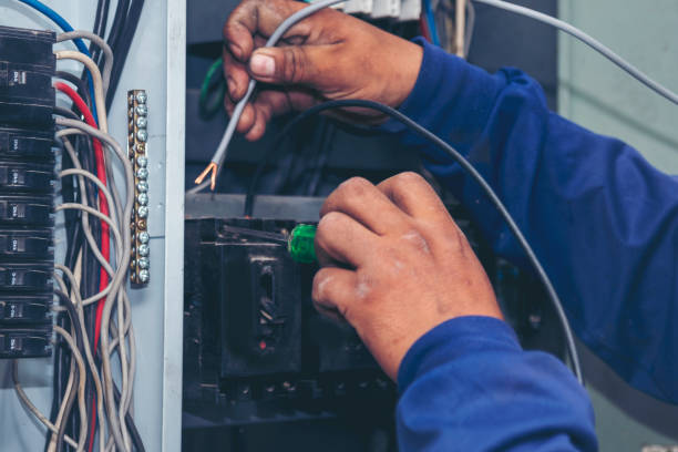 Best Emergency Electrical Repair  in Hoquiam, WA
